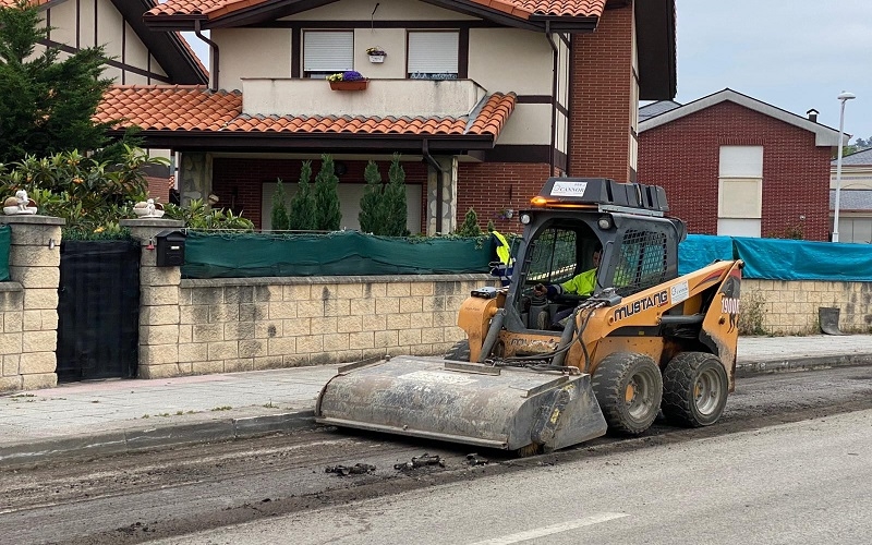 El Ayuntamiento De Castro Urdiales Ejecuta Las Obras De Asfaltado Del