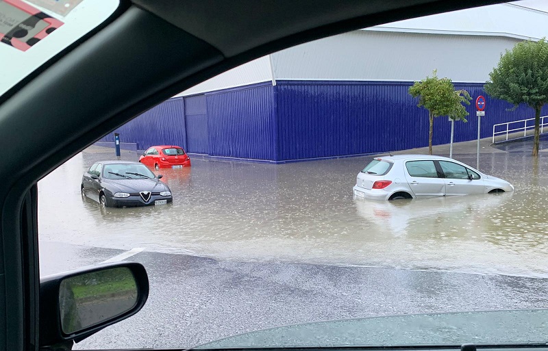 [FOTOS] Importantes inundaciones en Castro Urdiales por las fuertes lluvias