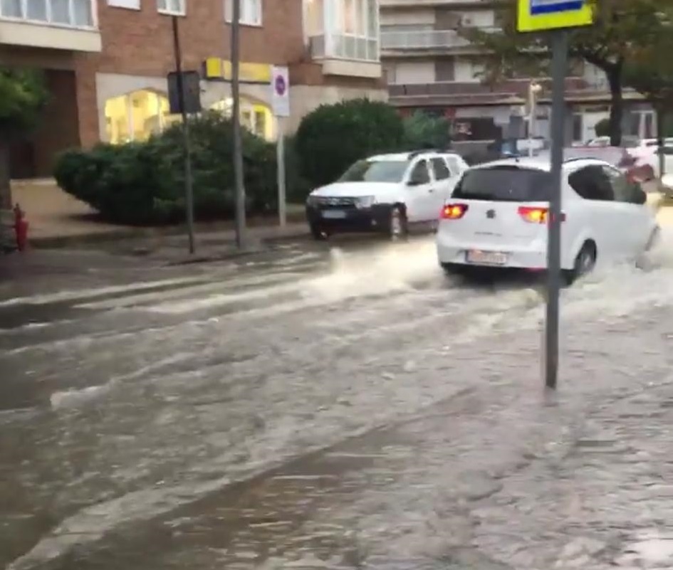 [FOTOS] Importantes inundaciones en Castro Urdiales por las fuertes lluvias