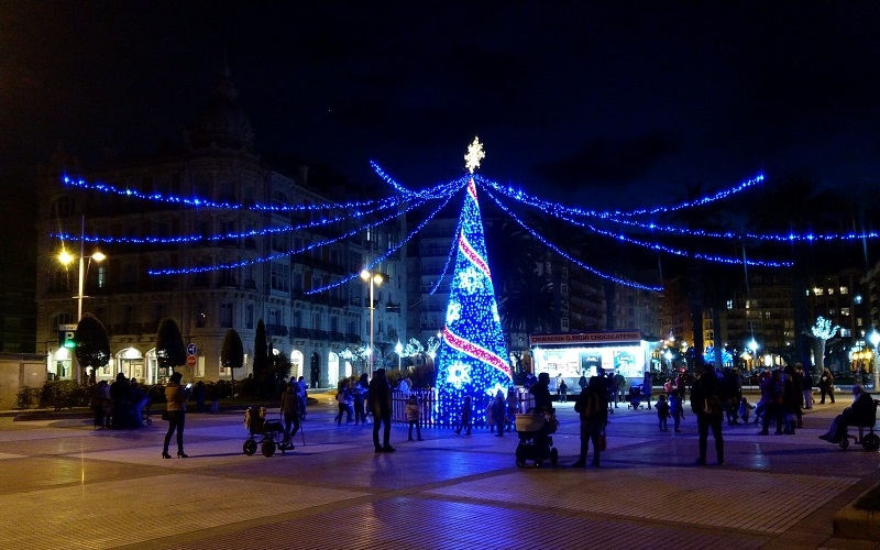 Llega la Navidad a Castro Urdiales hoy se encienden las luces y la